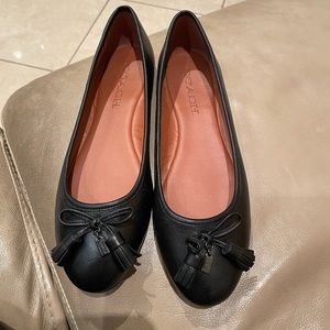 coach black flats ( new, not worn )